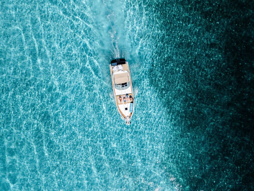 remote image