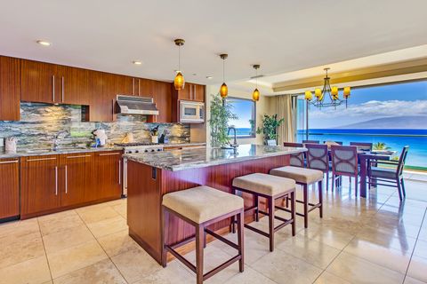 A stunning 5th floor OCEANFRONT 3 bedroom residence