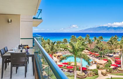 Enjoy the gorgeous Maui outdoors on the 235 sq ft balcony