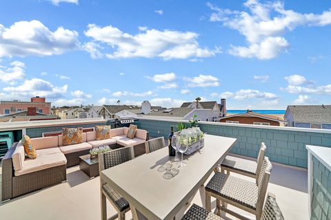 Start and end your day on the oceanview rooftop deck for morning coffee or sunset happy hour.