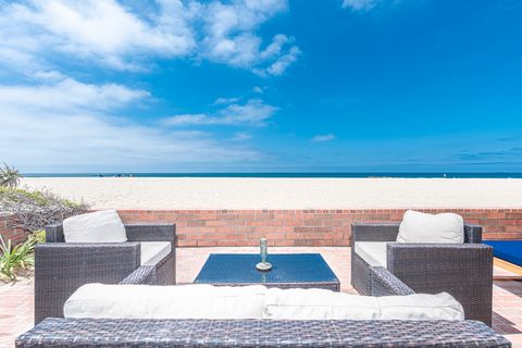 You'll have the entire front patio to yourself.