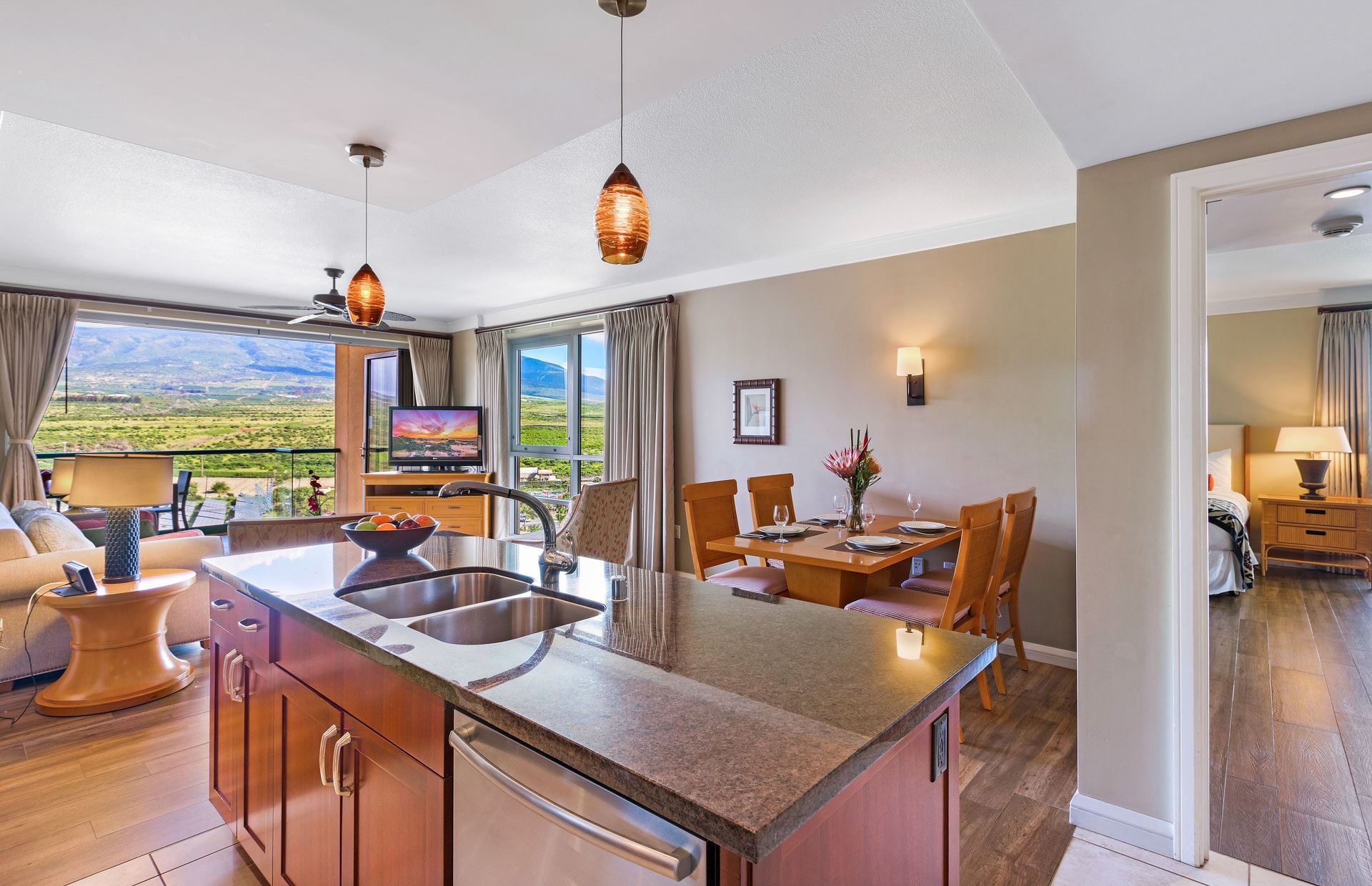 A fantastic 10th floor penthouse 2 bedroom suite