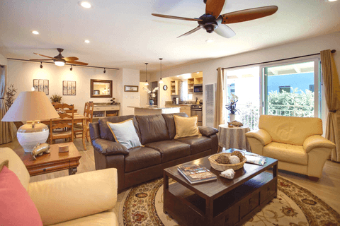 If you're looking for a peaceful retreat, we know you'll love this rear upstair apartment, located on a quiet residential street while also  walkable to the best attractions in Newport!