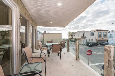 Welcome to your new summer vacation headquarters! Every detail for a relaxing getaway has been thoughtfully included in this standout vacation rental.
