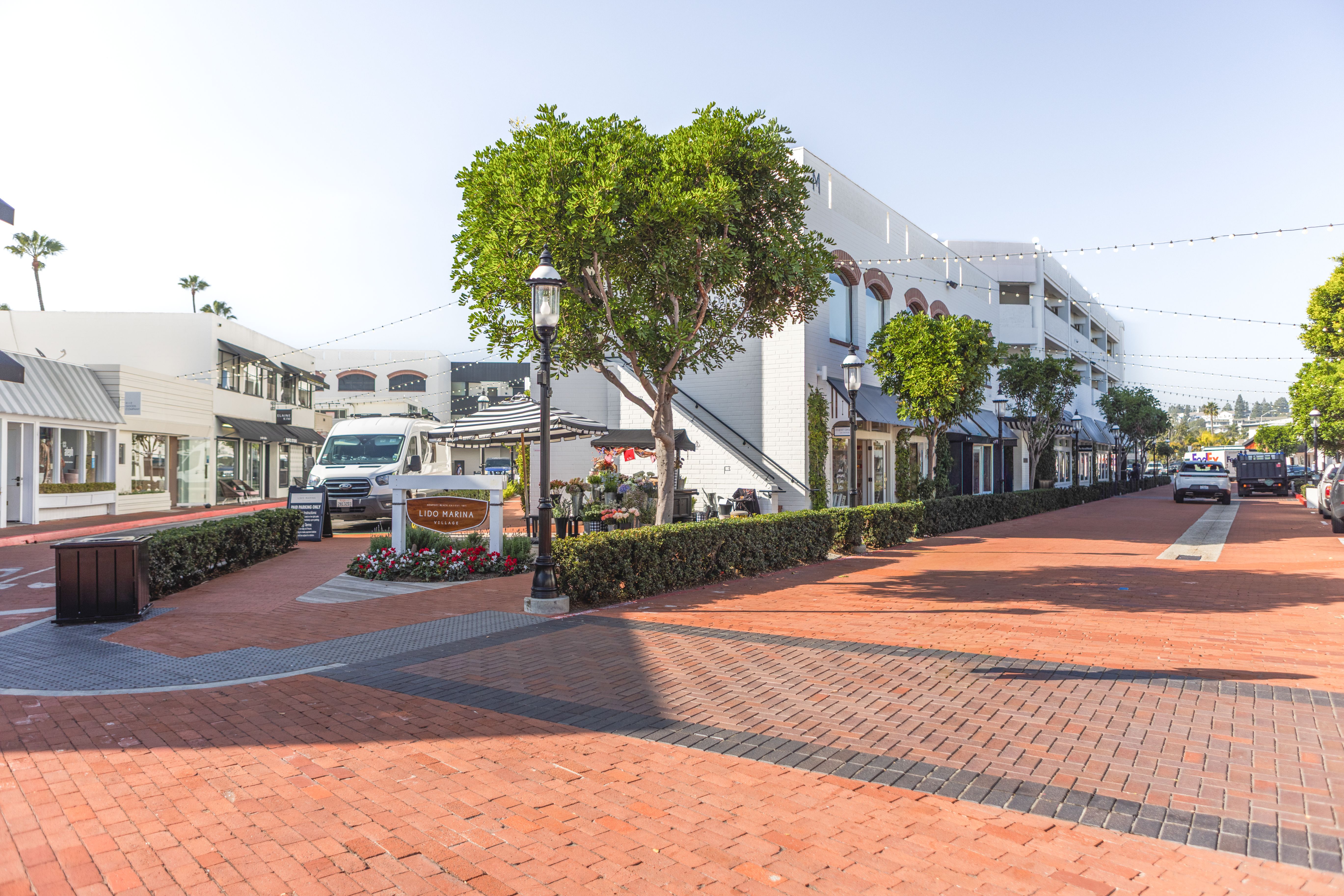 Discover Lido Marina Village, a charming bayfront destination in the heart of Newport Beach.