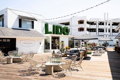 There's no better shopping and dining than at Lido Marina Village, a darling bayfront destination just a short bike ride from your rental!