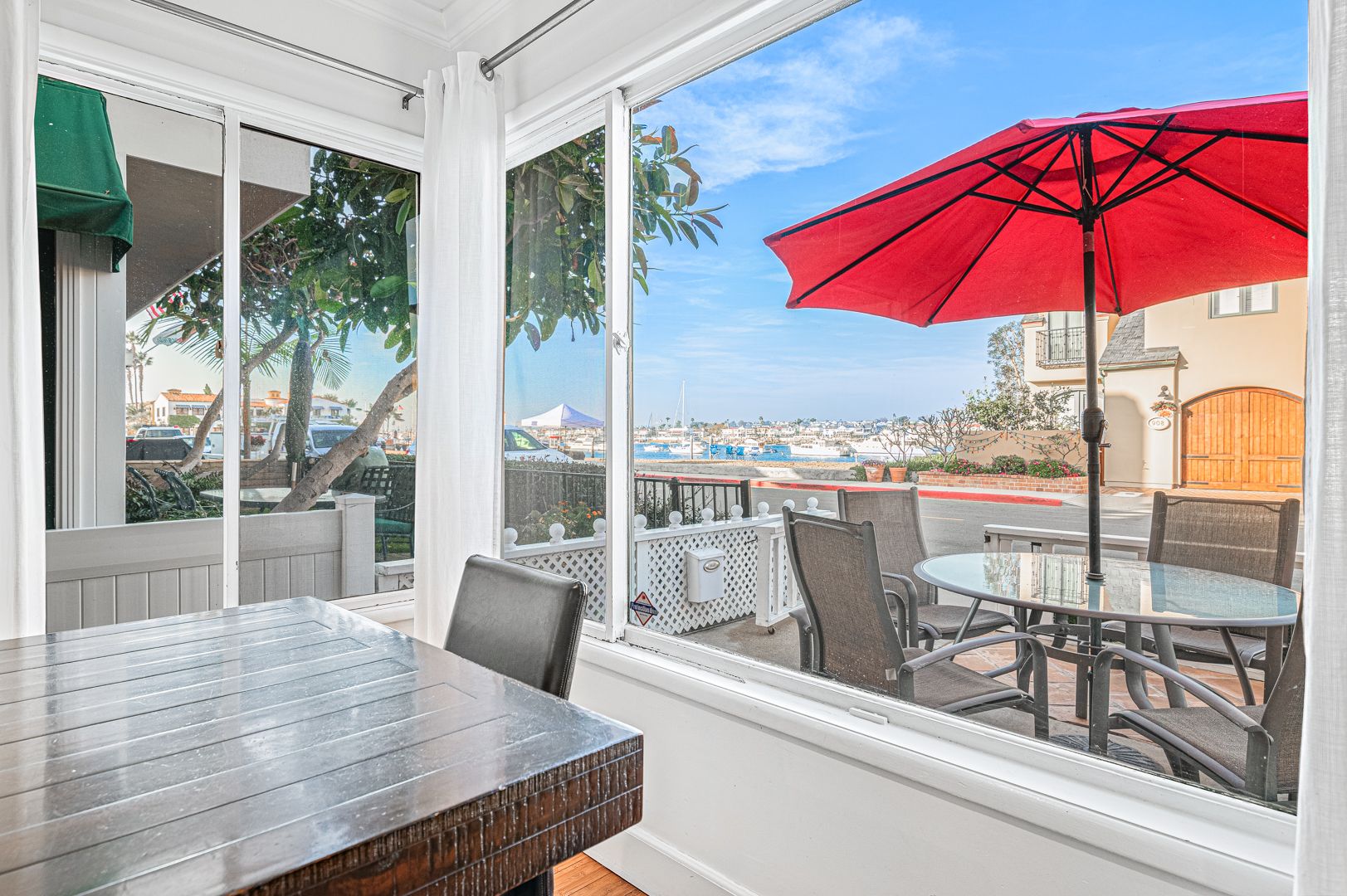 Enjoy meals with calming bay views, where boats drift by and every moment feels effortlessly coastal