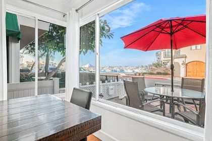 Enjoy meals with calming bay views, where boats drift by and every moment feels effortlessly coastal