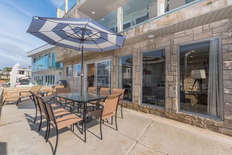 Our popular corner duplex provides the perfect vacation headquarters for families looking to enjoy the best of Newport Beach.