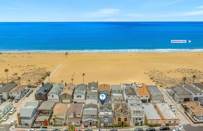 Coastal perspective showcasing the vibrant Newport Peninsula with easy access to the shoreline and surrounding neighborhood