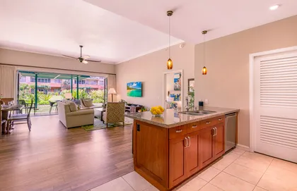 Offering a spacious 1300+ sq. ft. floor plan with 11 foot ceilings