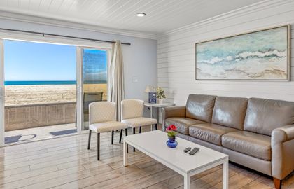 This split-level downstairs unit is a beautifully appointed, stylish property in a terrific location at 34th Street beach!