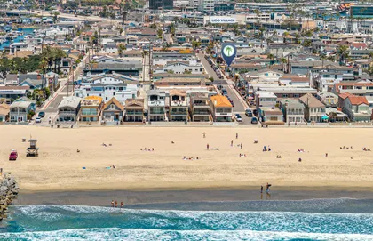 Prime beachfront location along the Balboa Peninsula, with the sand and surf just outside your door