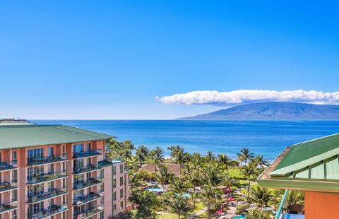 A 9th floor suite with stunning Pacific Ocean views